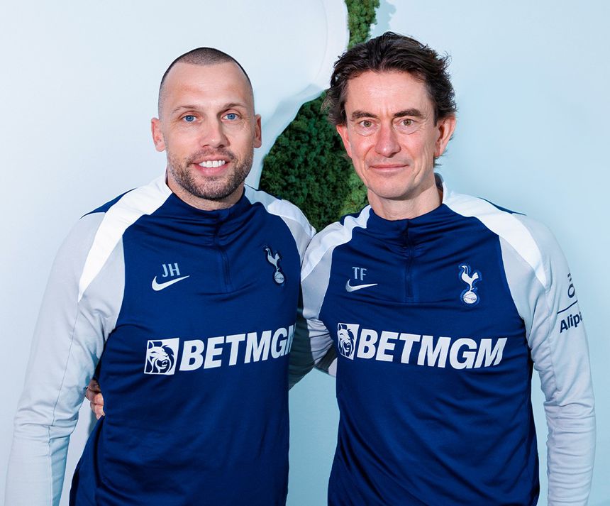 Heitinga reforça equipa técnica de Thomas Frank - Foto: Tottenham