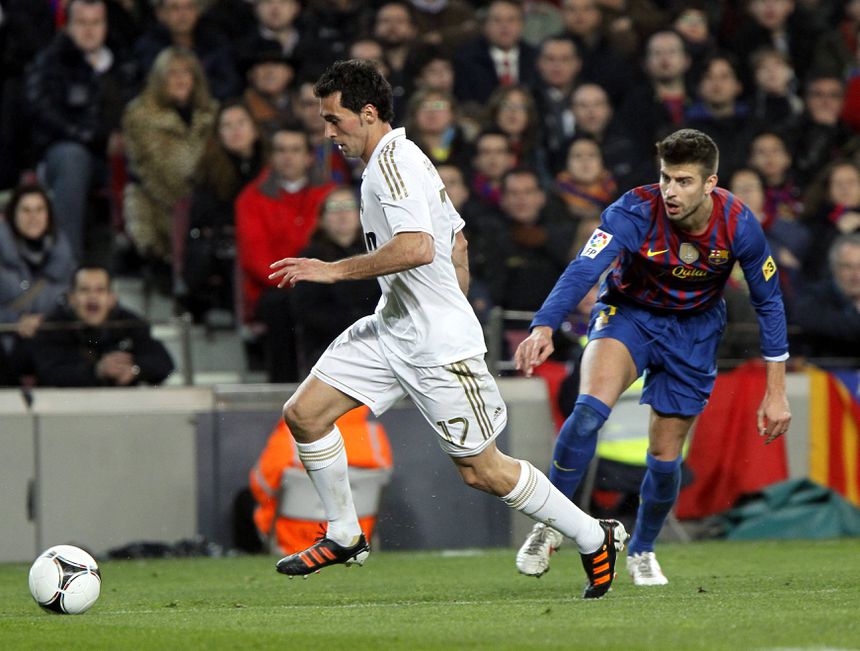 Rivalidade entre Arbeloa e Piqué vem dos tempos em que eram rivais no Real Madrid e no Barcelona