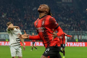 Liga Europa: Milan domina Rennes e tem pé e meio nos oitavos de final