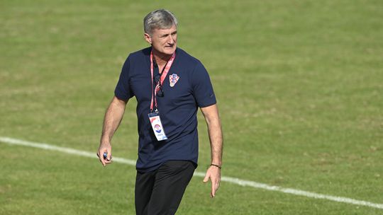 Federação croata demite treinador... por dar favoritismo ao Betis sobre Dínamo Zagreb