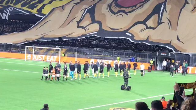 Young Boys e Sporting entram no relvado