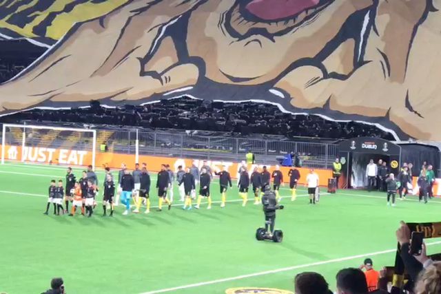 Young Boys e Sporting entram no relvado