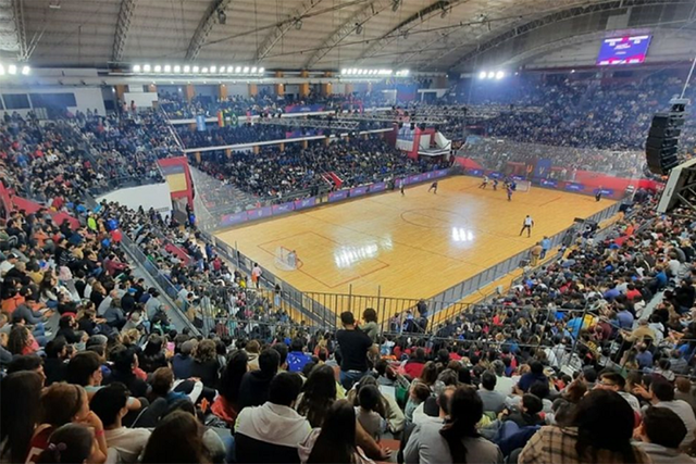 Dragão inicia Taça Intercontinental na 'catedral' do hóquei