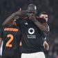 Lukaku marca e alerta para a crise humanitária na RD Congo