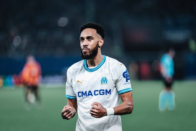 Aubameyang iguala Falcao como o melhor marcador da Liga Europa