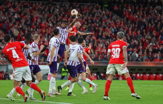 Vídeo: penálti de Di María desfaz o nulo na Luz