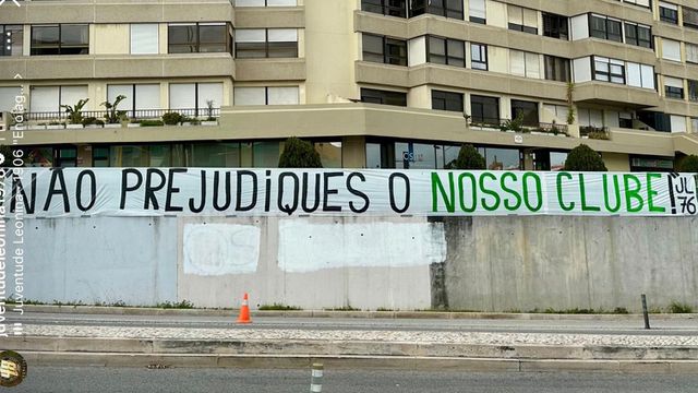 Video da tarja Juve Leo