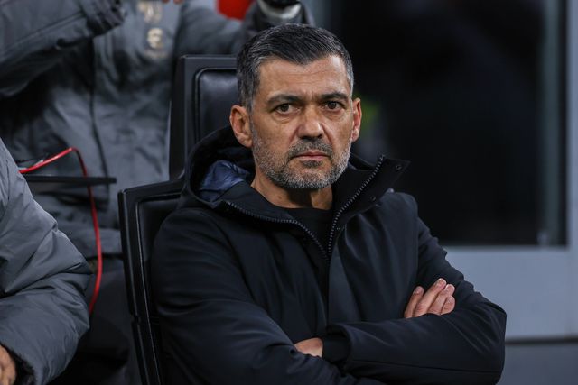 Sérgio Conceição no banco de suplentes do Milan, em San Siro