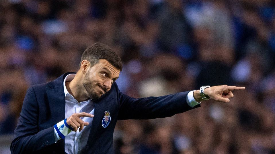 Martín Anselmi entrou no FC Porto num contexto a lembrar o de José Mourinho em 2002