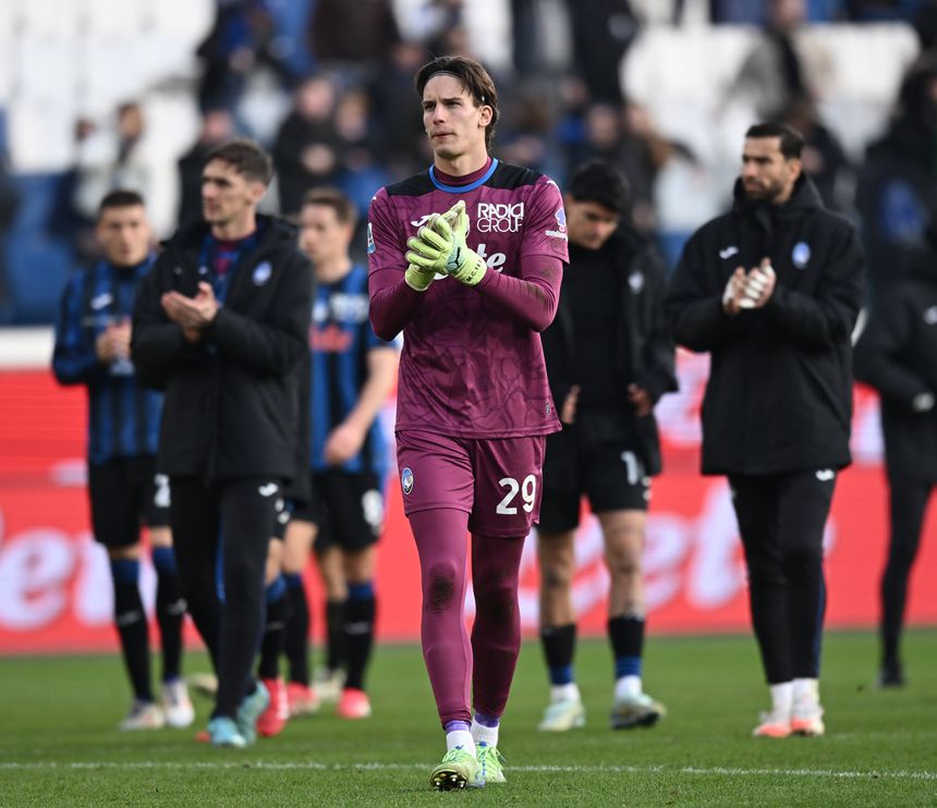 Carnesecchi a aplaudir o apoio dos adeptos italianos