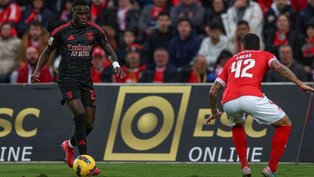 Bruma marcou nos Açores o primeiro golo de águia ao peito