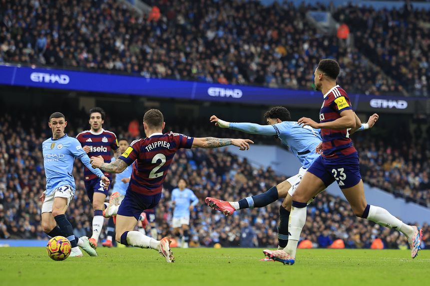 Marmoush marcou três golos no jogo frente ao Newcastle no Estádio Ethiad. FOTO IMAGO