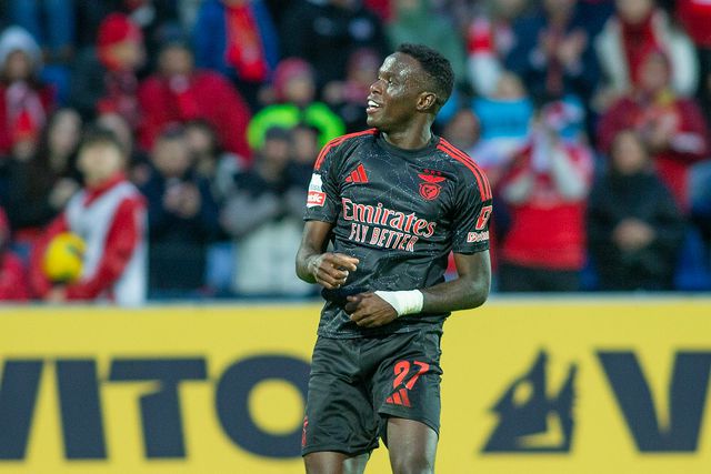 Bruma estreou-se a marcar pelo Benfica (EPA/EDUARDO COSTA)