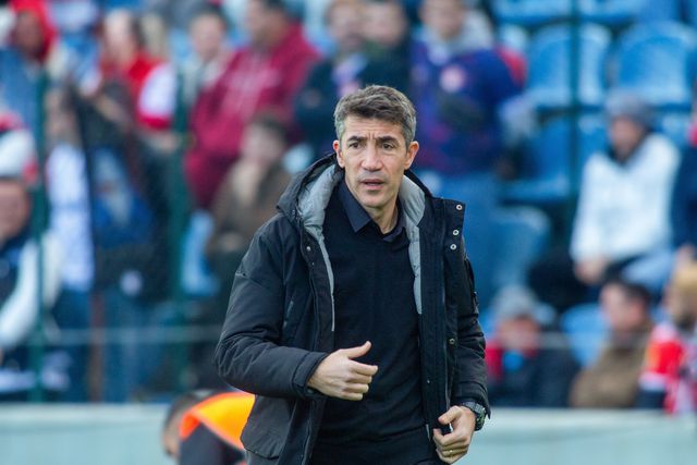 Bruno Lage, treinador do Benfica, no jogo com o Santa Clara, nos Açores