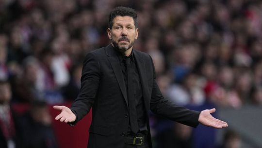 Simeone reclama penálti... para o Valência: «Não percebo nada»