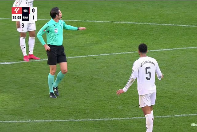 Vídeo: Bellingham dirige-se ao árbitro e... é expulso!