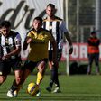 Nacional e Estoril não aproveitaram as respetivas vantagens que conseguiram e acabaram por empatar neste duelo da 22.ª jornada da Liga