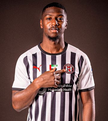 Boavista: Diaby inscrito e opção para a Luz
