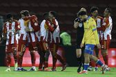 Os jogadores do Aves SAD festejam o golo de Tomané - Foto: MANUEL FERNANDO ARAÚJO/LUSA