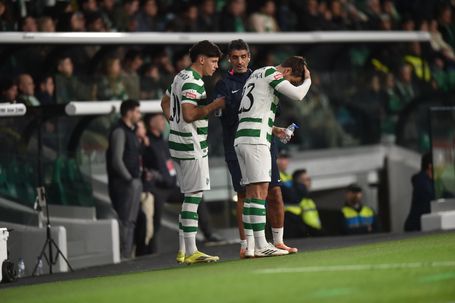 Rafael Nel e Daniel Bragança entraram aos 76'  (Foto: Miguel Nunes)
