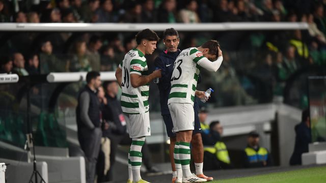 Rafael Nel e Daniel Bragança entraram aos 76'  (Foto: Miguel Nunes)