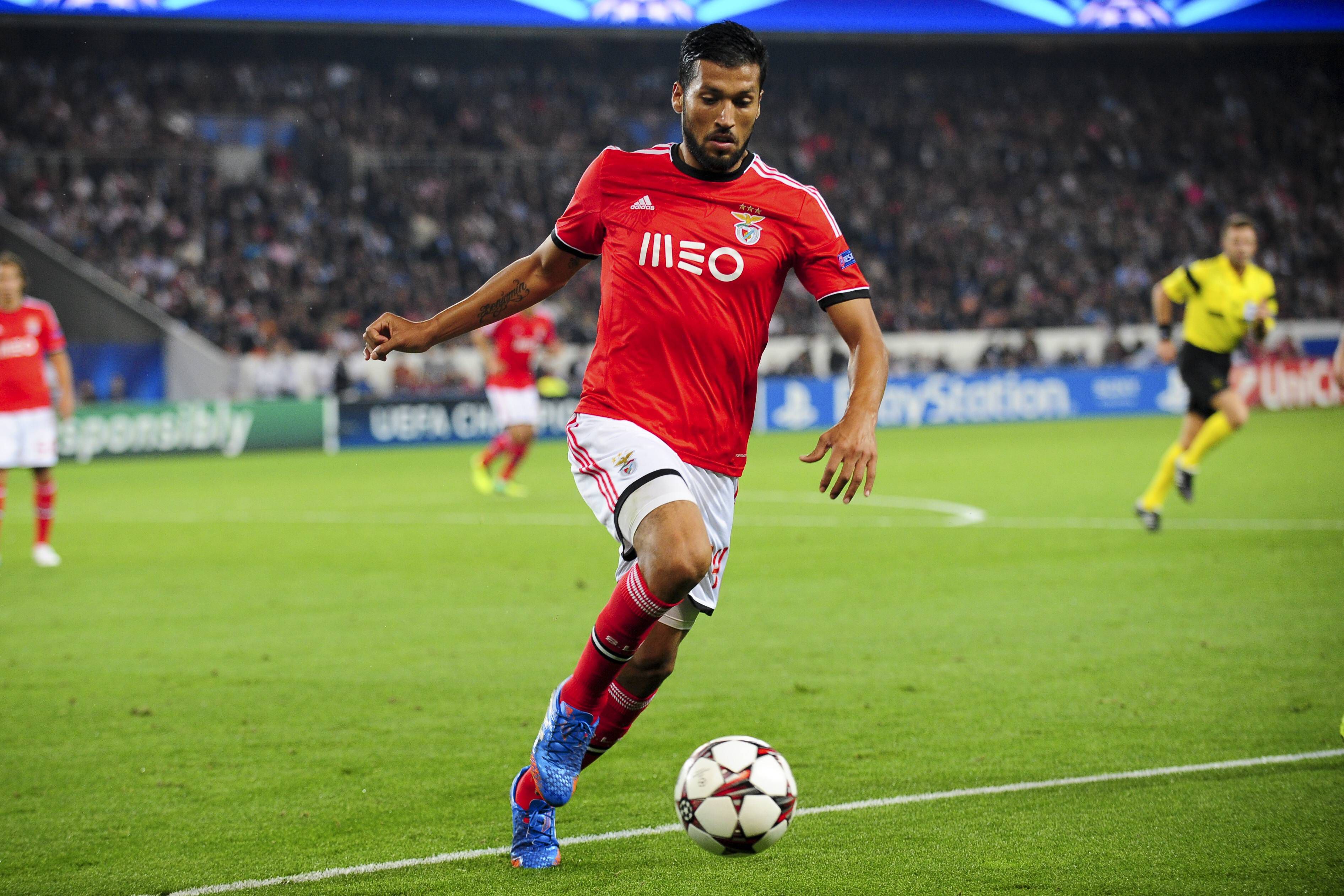 Garay esteve três épocas no Benfica, onde foi campeão nacional. Deixou as águias em 2014/2015 para rumar ao Zenit