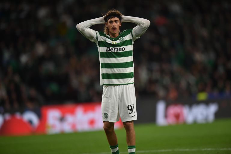 Ricardo Mangas (300 mil euros): 2 golos e 2 assistências em 20 jogos. Começou a temporada a titular fruto da lesão sofrida por Maxi Araújo, antes de assumir o estatuto de suplente. Não compromete. (Foto: Miguel Nunes)