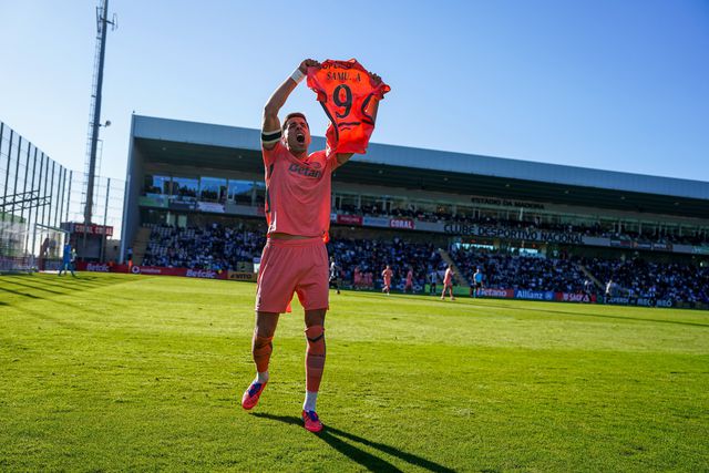 Jan Bednarek marcou ao Nacional e não se esqueceu de Samu (foto: FC Porto/X)