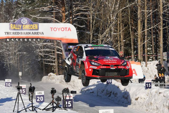 Elfyn Evans vence na Suécia e é novo líder do Mundial