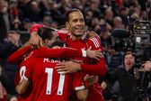 Salah marcou o terceiro golo do Liverpool ao Brighton, de penálti, e Van Dijk festejou