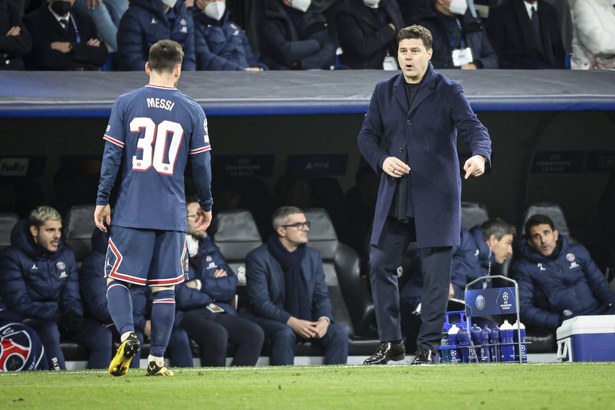 Messi e Pochettino durante passagem pelo PSG