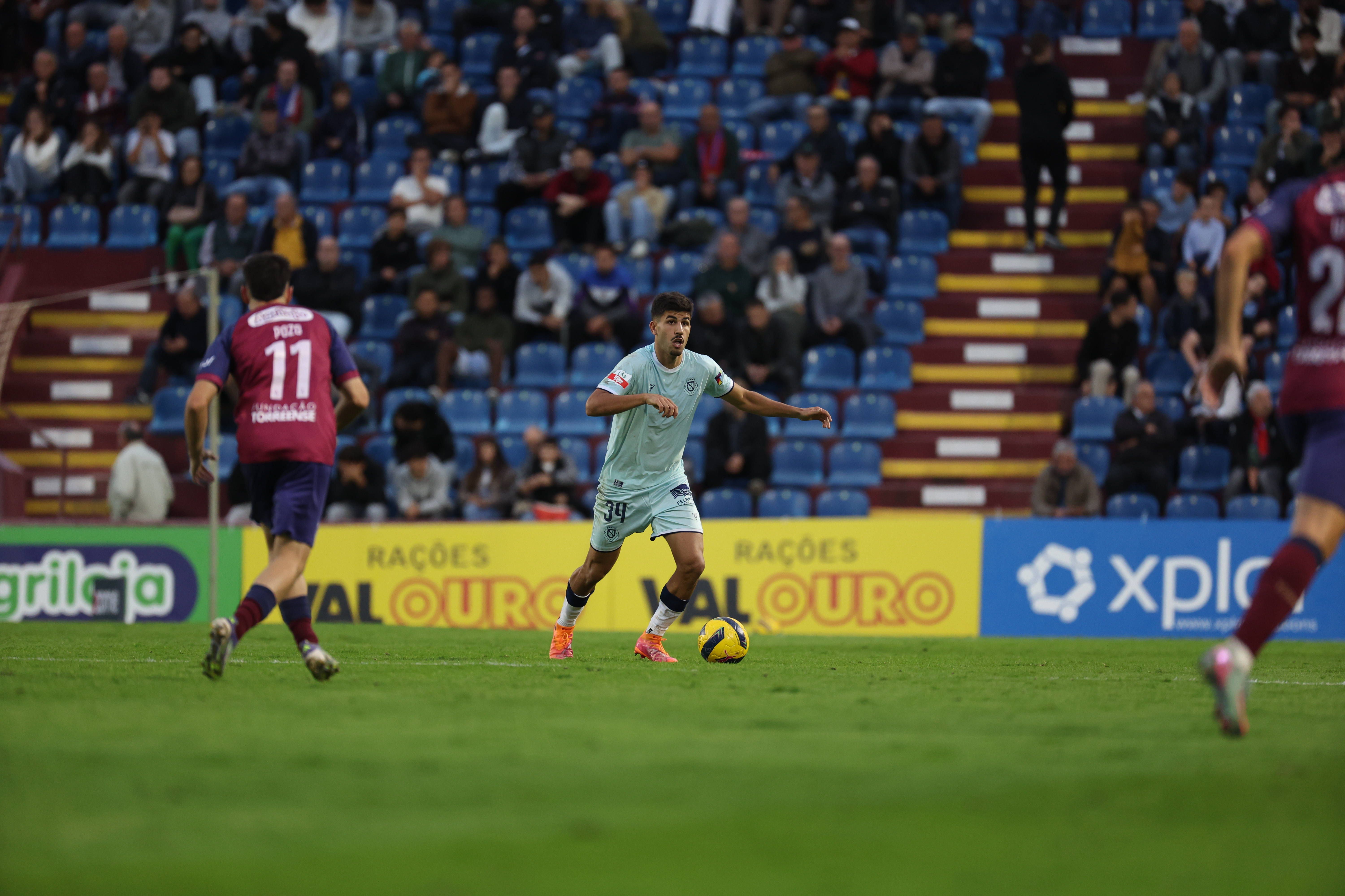 Esquerdino já dava mostras de toda a sua qualidade durante a formação, agora está a confirmá-la no patamar profissional