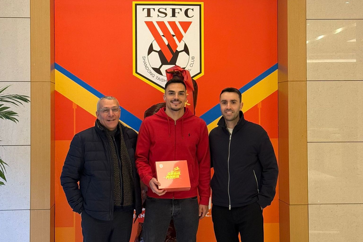 Pedro Álvaro assinou por duas épocas pelo Shandong Taishan - Foto: DR