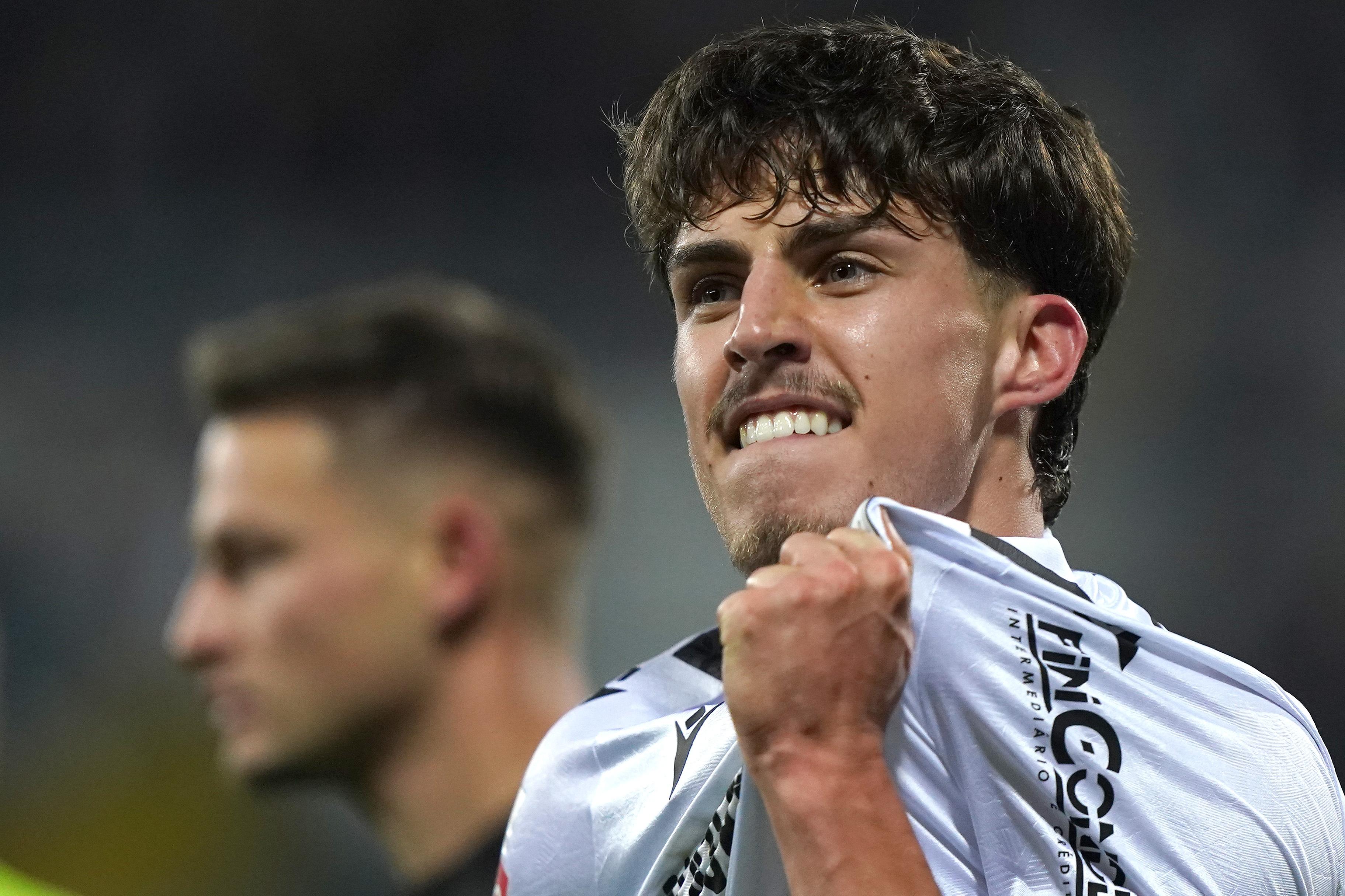 Diogo Sousa estreou-se a marcar pelo 'seu' Vitória, onde joga desde 2014 - Foto: Hugo Delgado/LUSA
