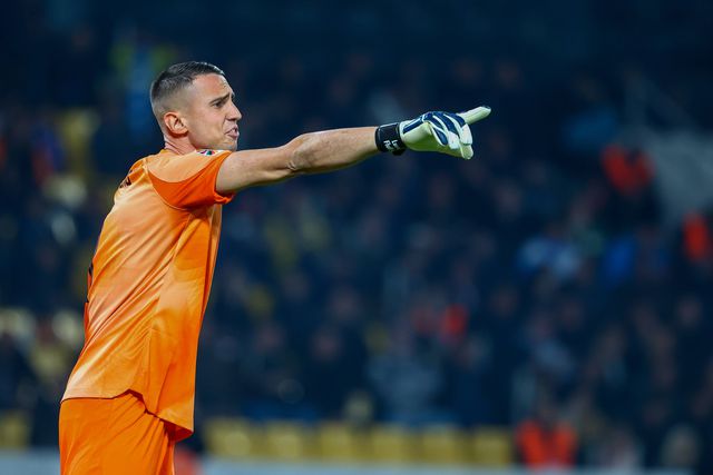 Selecionador da Grécia mantém confiança em Vlachodimos: «Era o n.º 1 num clube de topo»