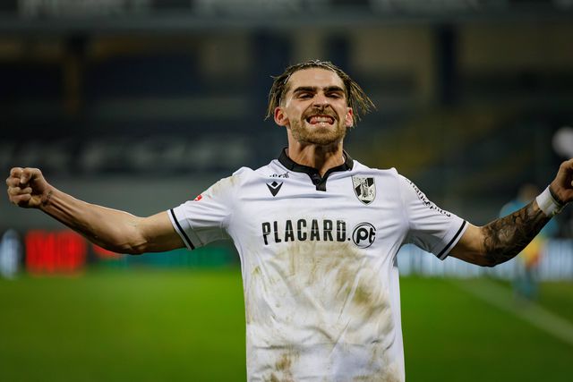 Jota Silva sobre o V. Guimarães: «É um grande clube e os adeptos são muito apaixonados»