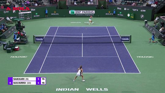 Sakkari vence Navarro e chega à terceira meia-final consecutiva em Indian Wells