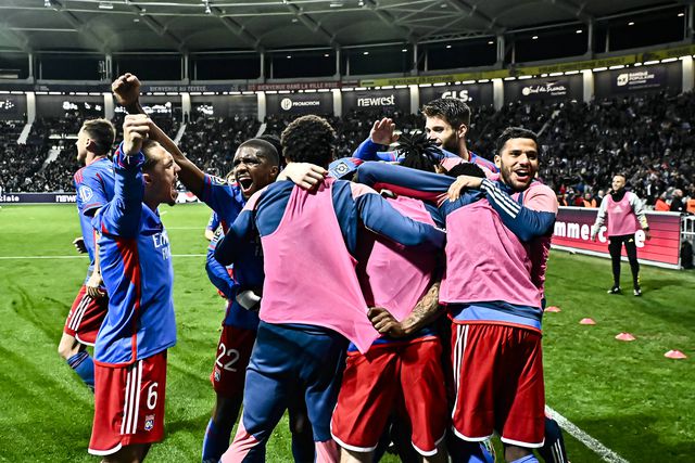 Lyon consegue reviravolta em Toulouse com assistência de ex-Sporting