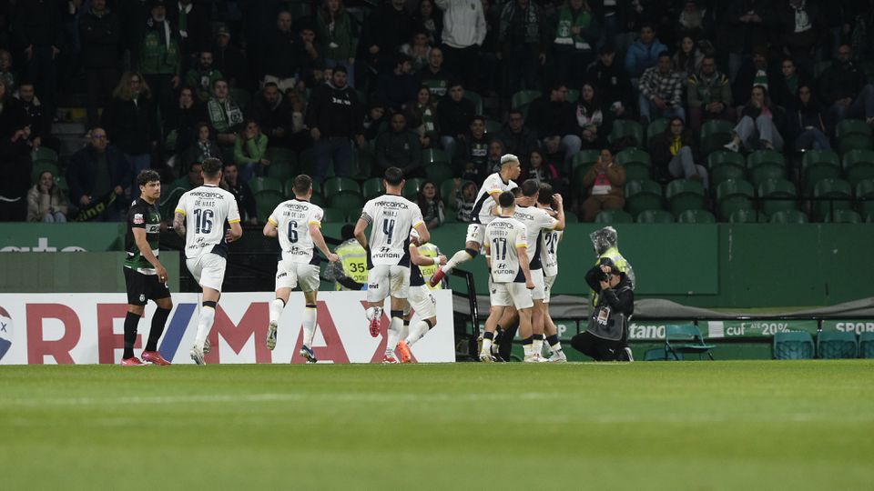 Festejos do Famalicão em Alvalade