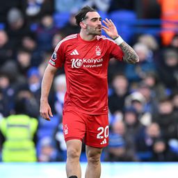 Jota Silva voltou a fazer o gosto ao pé (Premier League)