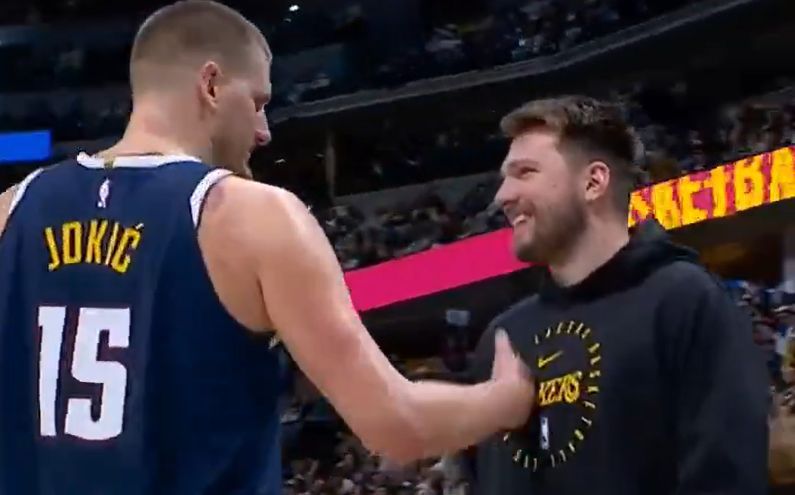 Com eles, o espetáculo é garantido (vídeo): o gesto divertido de Jokic para Doncic
