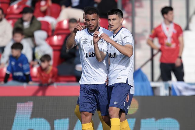 Gil Vicente-Santa Clara: açorianos agudizam crise dos galos