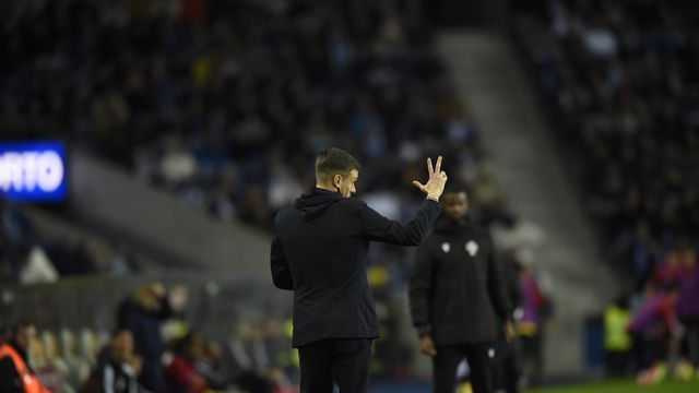 Martín Anselmi destaca «melhor exibição» dos dragões desde que chegou à Invicta