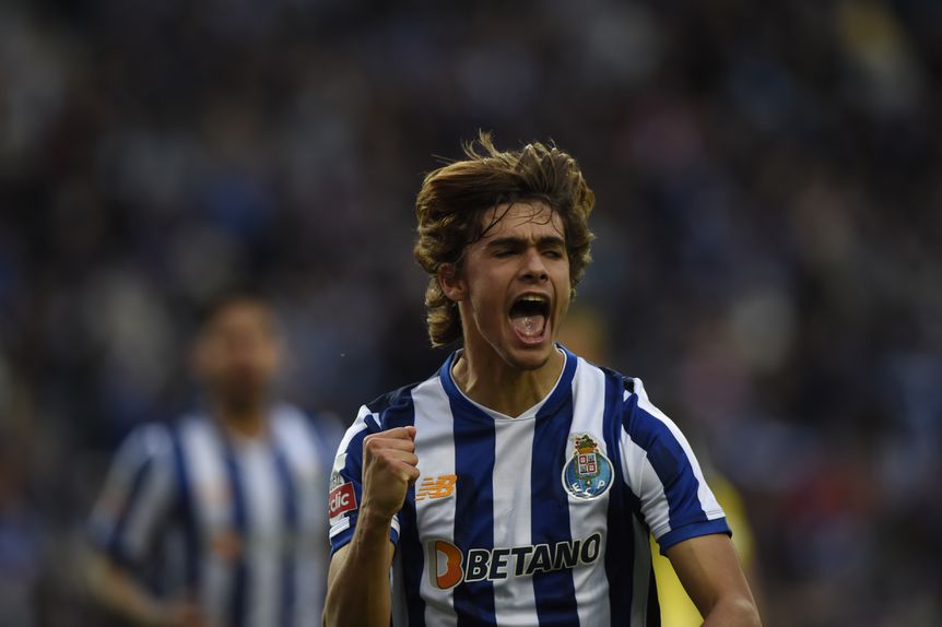 Rodrigo Mora, médio do FC Porto