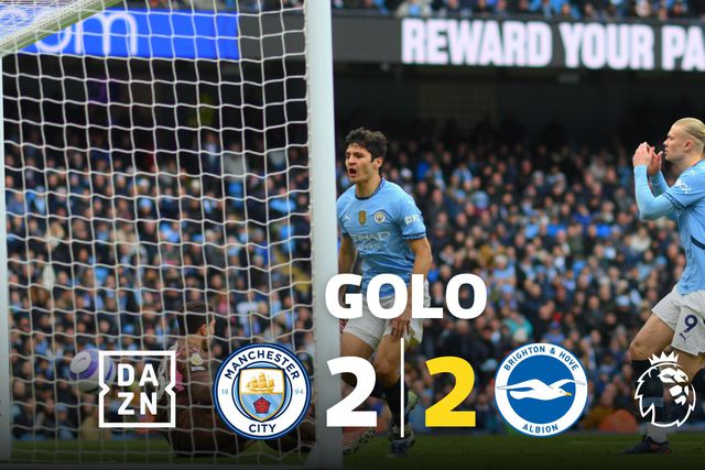 VÍDEO: autogolo insólito de Khusanov para o empate do Brighton