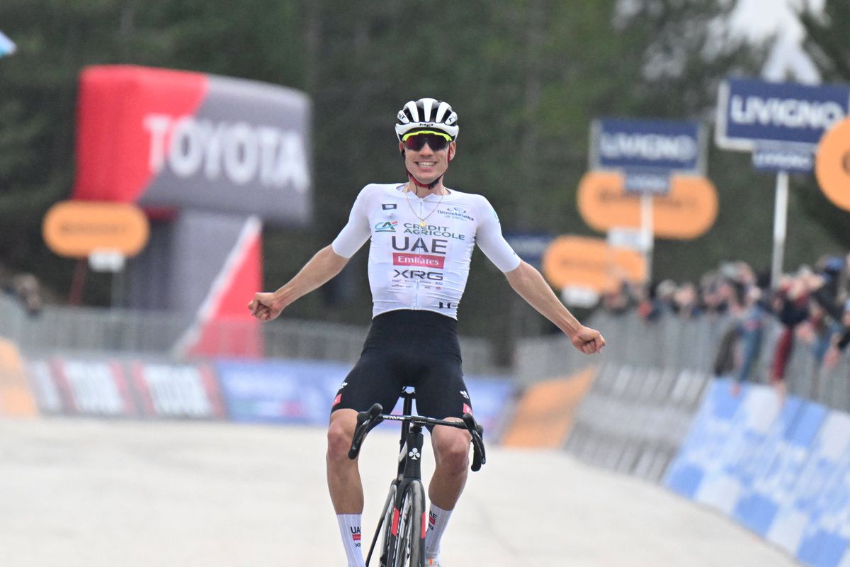 Tirreno-Adriático: Juan Ayuso vence etapa rainha e veste de azul