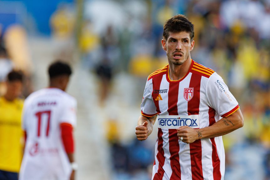 Lucas Piazón não escondeu a frustração (Imago)