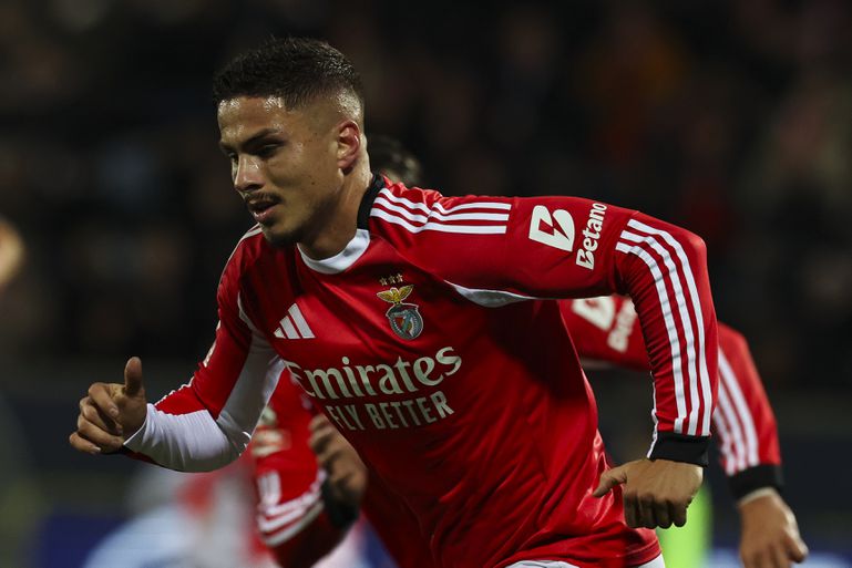 Ivanovic foi lançado a partir do banco e acabou por ser decisivo - Foto: LUSA