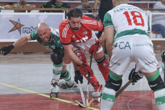 Benfica sofre em Tomar para manter invencibilidade