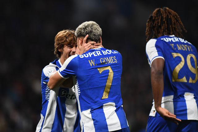 FC Porto autoritário deixa rivais a sete pontos